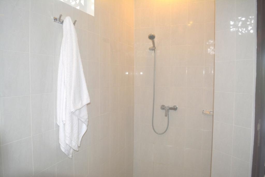 Manik House Hotel Ubud  Luaran gambar